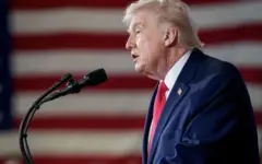 ادعای ترامپ: تهران موافقت کرده‌ سلاح‌ هسته‌ای نداشته باشد/ اگر ایران پشت حادثه هواپیمای فلای دبی باشد، به شدت هدف قرار خواهد گرفت؛ در حال بررسی ارتباط تهران به این موضوع هستیم
