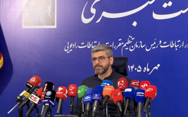  افزایش تعرفه اینترنت جمعبندی نهایی نشده/ فتاحی: هم شرایط اقتصادی و معیشتی مردم را در نظر میگیریم هم ضرورت سرمایهگذاری و توسعه شبکه