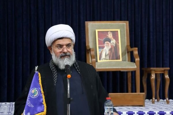 امام جمعه دشتی: نمایشگاه اسوه ویترین توانمندی‌های بسیج است