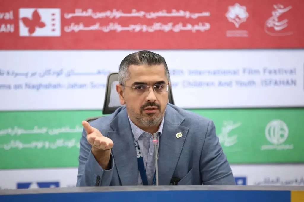دبیر جشنواره فیلم کودک:فیلم کوتاه باید از جشنواره به مسیر حرفه‌ای سینمای کودک برسد