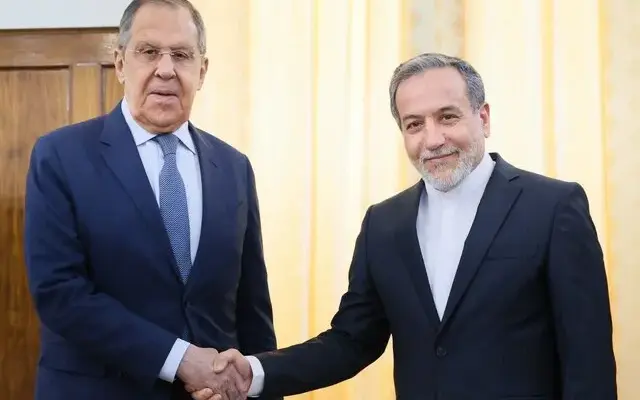 استقبال عراقچی از لاوروف در وزارت خارجه ایران