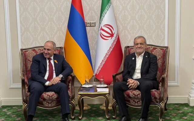 دیدار پزشکیان و پاشینیان در ترکمنستان؛ تأکید بر تقویت روابط ایران و ارمنستان