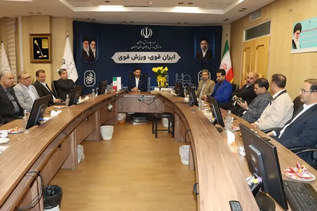 دیدار مدیران باشگاه سپاهان با مدیرکل ورزش و جوانان اصفهان به مناسبت هفته تربیت بدنی