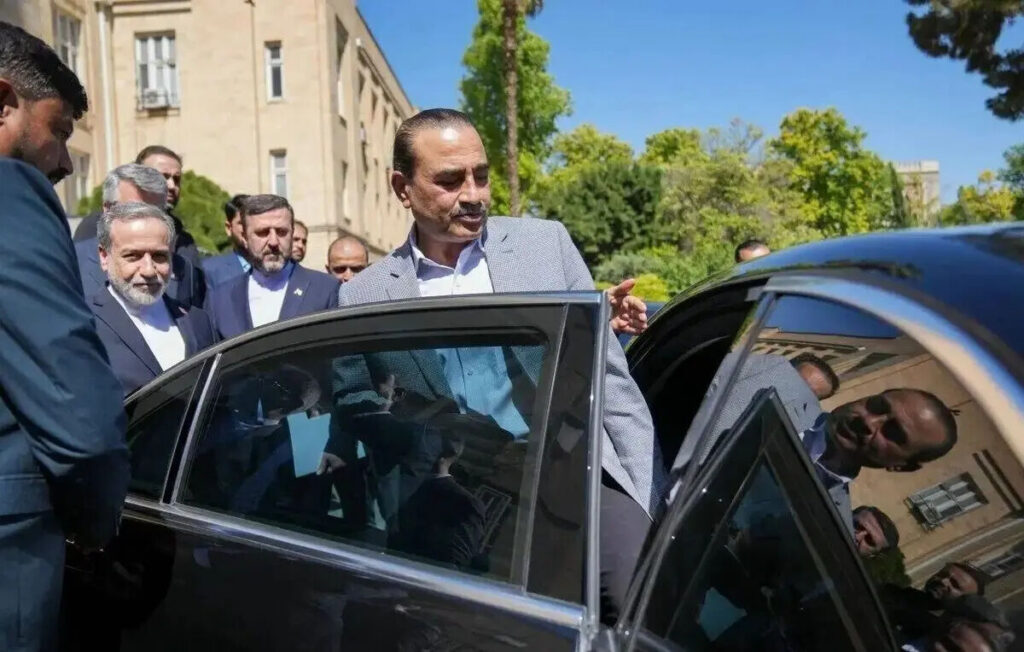عاصم منیر در سفر به تهران، حامل «آخرین هشدار» کاخ سفید بود