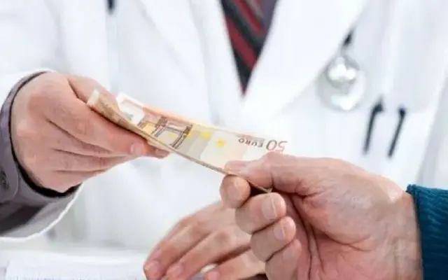 پزشک متخلف در ایلام به پرداخت ۶۰۰ میلیون ریال جزای نقدی محکوم شد