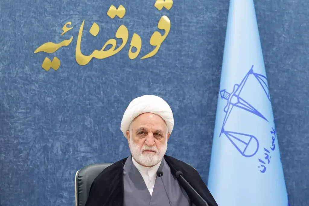 اژه‌ای: نباید کسانی که صرفا نگاه و نظر متفاوت دارند را از دایره‌ی خودی‌ها بیرون بدانیم