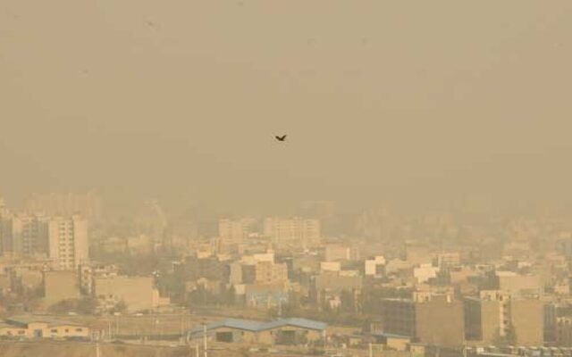 زنگ خطر آلودگی هوا در خوزستان؛ هوای ۶ شهر برای همه ناسالم است