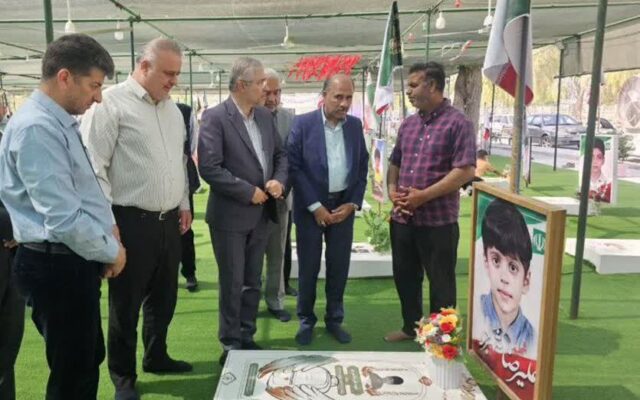 رئیس فراکسیون کشاورزی پویا مجلس به مقام شامخ شهدای دانشآموز میناب ادای احترام کرد