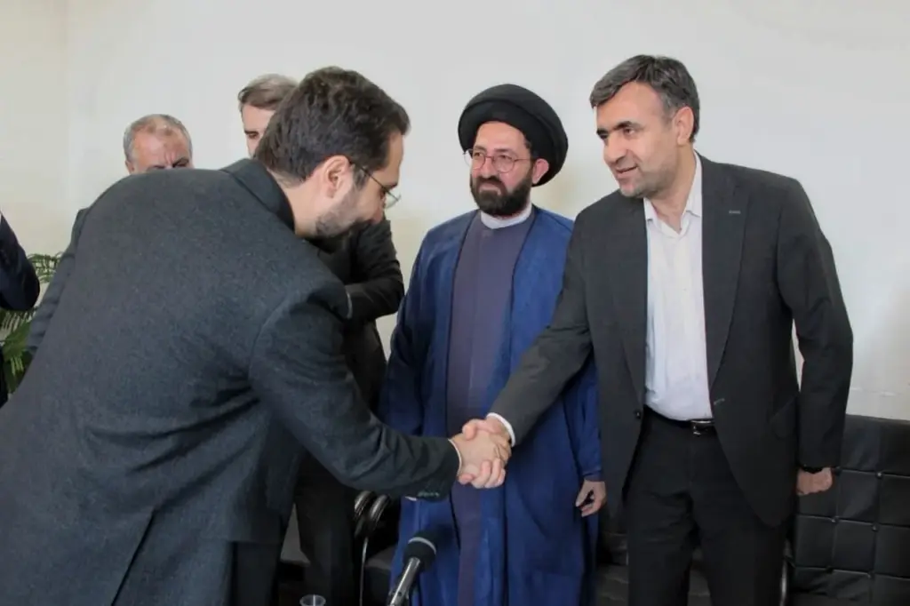 سرپرست جدید دادسرای صدرا معرفی شد