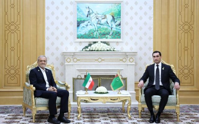 تأکید بر گسترش و تحکیم روابط تهران - عشق آباد