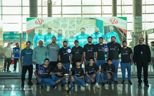 بازگشت شاگردان حسن رنگرز از ینگه دنیا پس از قهرمانی