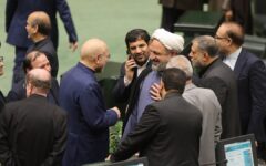 رسایی در زندان، محسنی اژه‌ای آماج حملات تندروها؛ بهانه گیری‌ها از چای دبش تا حمایت از دولت / مرگ خوب است اما برای همسایه؟!
