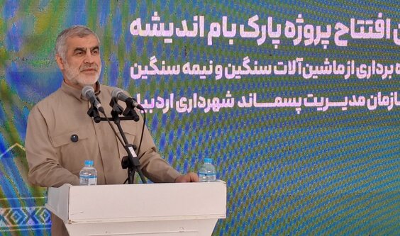 نیکزاد: توسعه متوازن شهری مستلزم توزیع عادلانه امکانات است