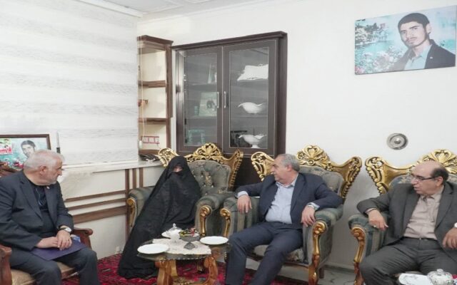 دیدار استاندار آذربایجان شرقی با خانواده شهدای کلیبر