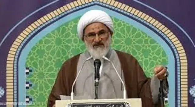 امام جمعه آبادان: مهار تورم و کنترل قیمت‌ها باید در اولویت دولت باشد