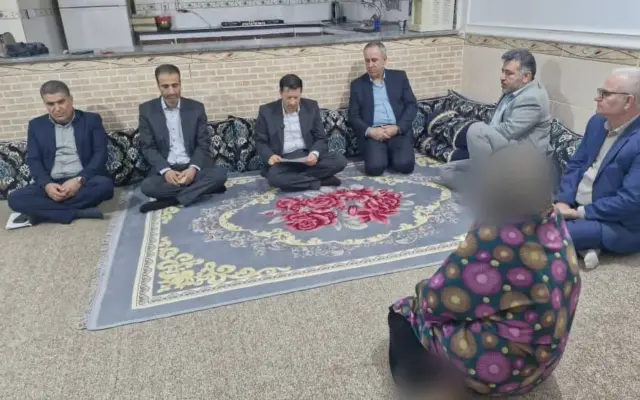 رئیس کل دادگستری استان بوشهر از ۴ خانواده زندانی نیازمند در برازجان دیدن کرد