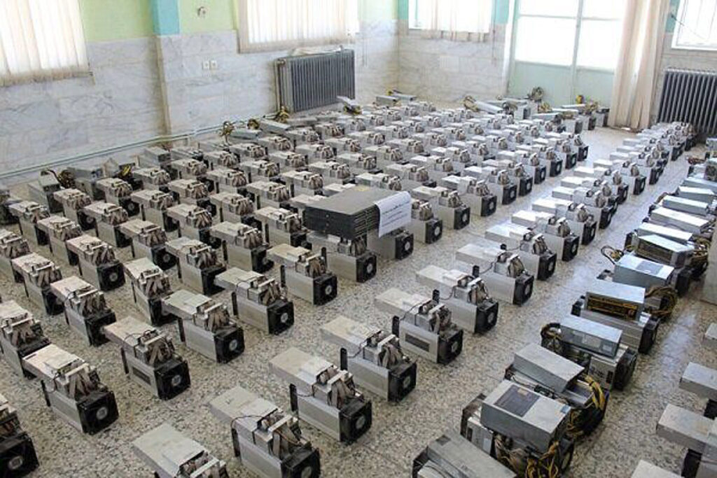 توقیف بیش از یک‌هزار و ۳۰۰ دستگاه استخراج رمزارز غیرمجاز در اهواز