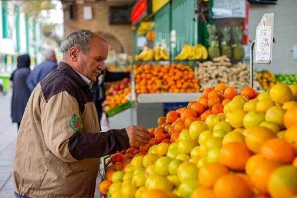 پاییز هم نتوانست میوه را ارزان کند / گرانی ادامه دارد