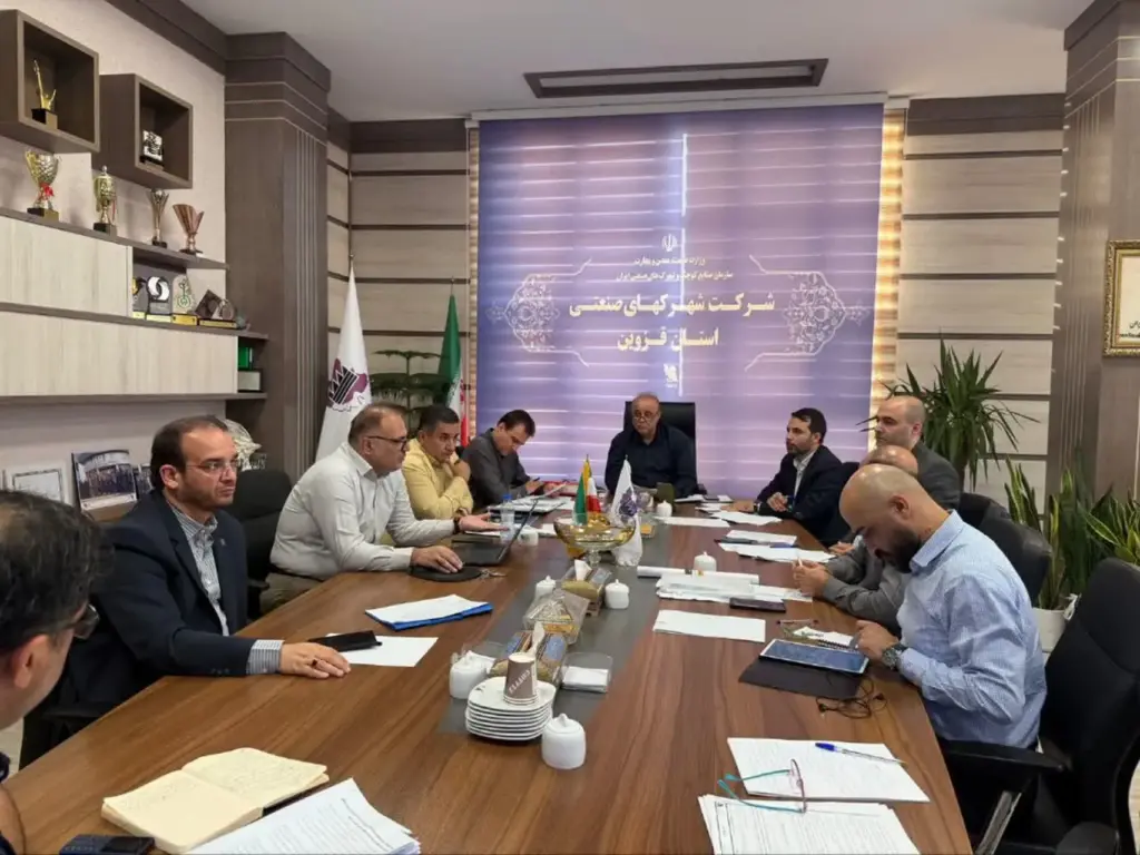 تأکید مدیرعامل شرکت شهرکهای صنعتی قزوین بر تسریع ثبتنام واحدهای تولیدی برای تأمین سوخت جایگزین