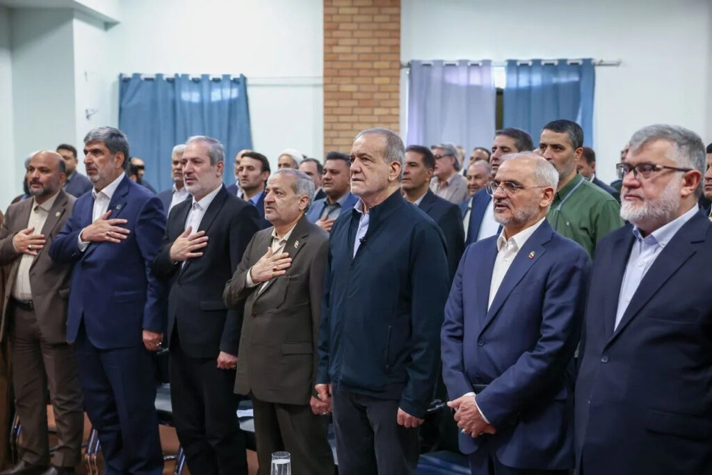 پزشکیان: سرمایهگذاری در آموزش، زیربنای پیشرفت ایران است / افتتاح همزمان ۳۸۵۱ طرح آموزشی در کشور