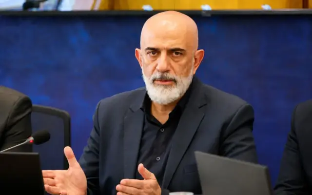 ظرفیت بانک رسالت برای تأمین مالی زنجیره تولید و کاهش واسطه‌گری در اصفهان
