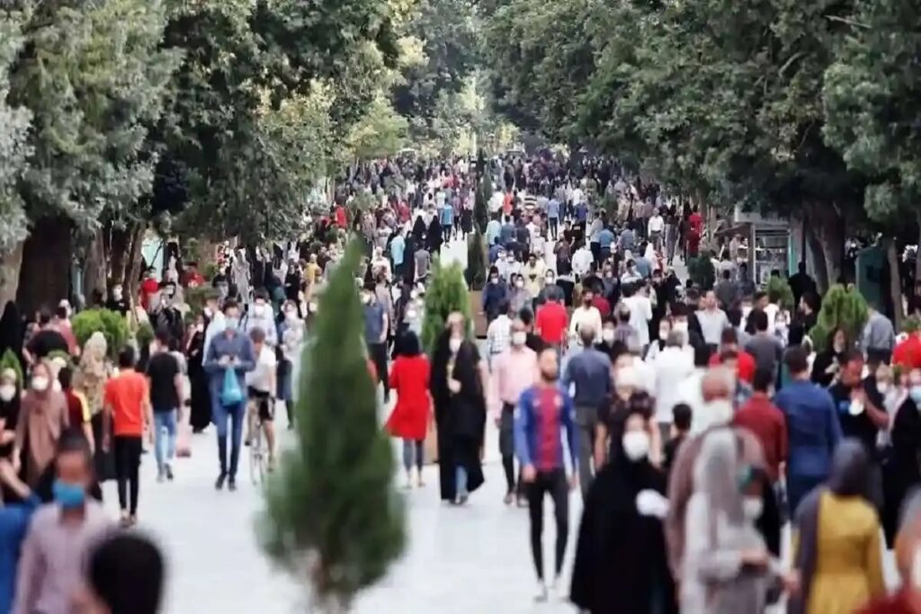انتقاد به اظهارات جدید رئیس پلیس اماکن پایتخت / آیا مردم برای قدم زدن در خیابان باید پاسخگو باشند؟