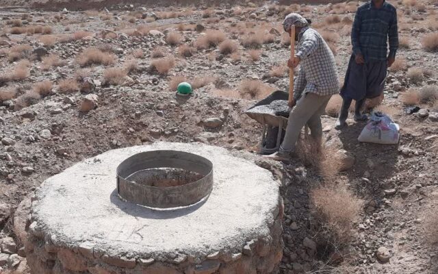 عملیات حفاظتی از قنوات بخش خضرآباد
