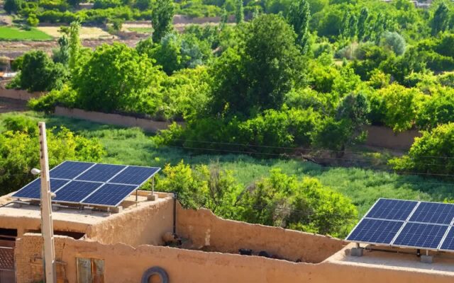 گام بلند توزیع برق استان سمنان در مسیر تحقق شهرهای سبز با ۵۴ مگاوات ظرفیت خورشیدی