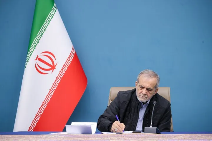 پزشکیان: روستا و عشایر، ریشه‌های اصیل هویت فرهنگی و اجتماعی ایران عزیز هستند