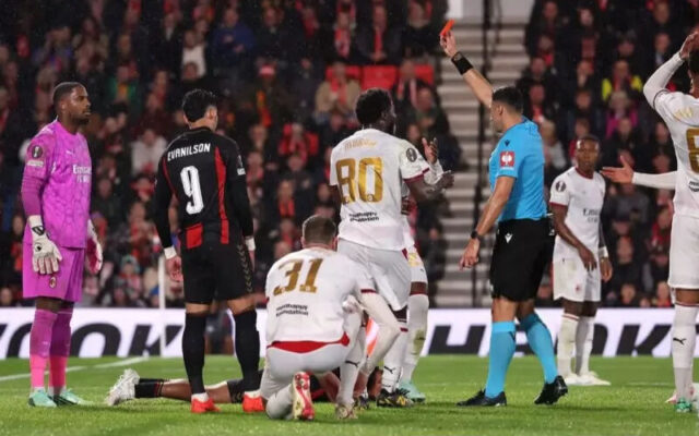 میلان 0-3 بورنموث ؛ شوک به میلان؛ مانیان با حرکت جنجالی اخراج شد + عکس
