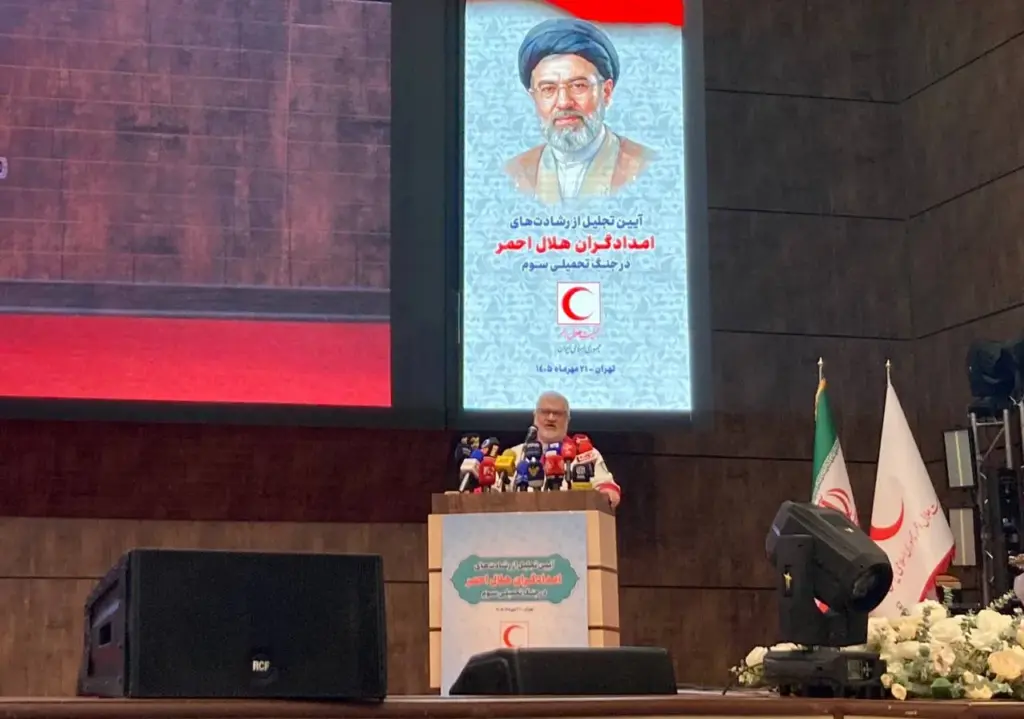نجات بیش از ۷ هزار نفر از زیر آوار در جنگ تحمیلی سوم