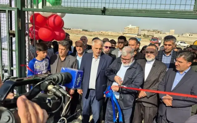 با حضور استاندار تهران؛ زمین چمن مصنوعی فرونآباد با اعتبار ۳۲۰ میلیارد ریال افتتاح شد