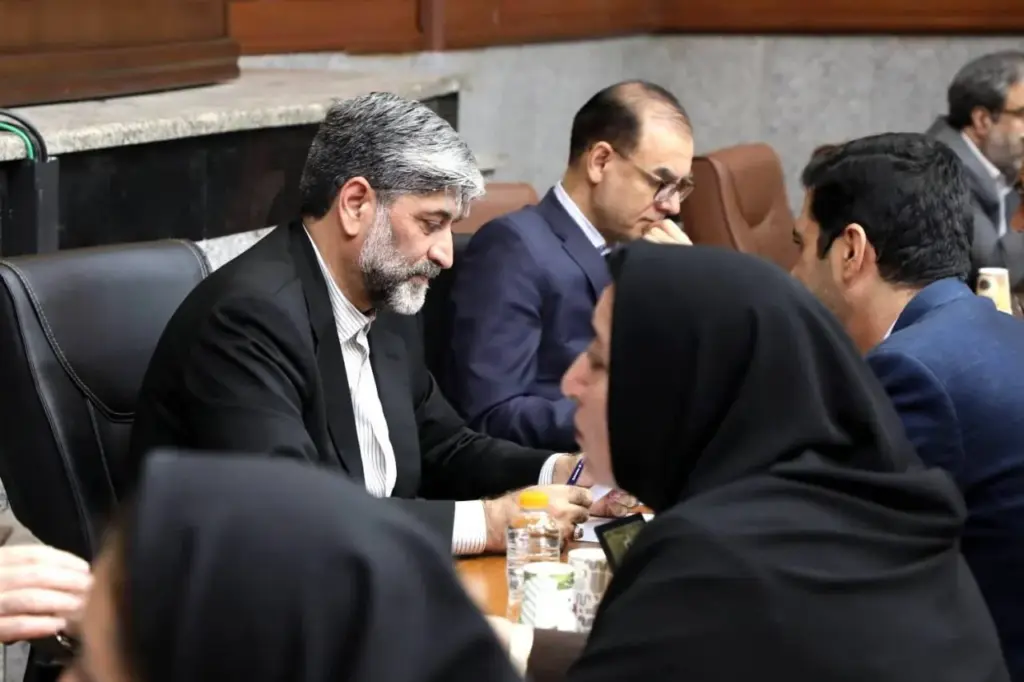 بررسی مشکلات حقوقی و قضایی ۱۴۵ نفر از شهروندان با حضور رئیس کل دادگستری استان تهران