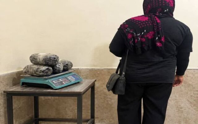 کشف بار هروئین در چمدان مسافر زن در داراب فارس