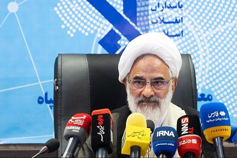 حاجی صادقی: رزمندگان در هرمزگان دغدغه‌ای جز مبارزه با دشمن ندارند