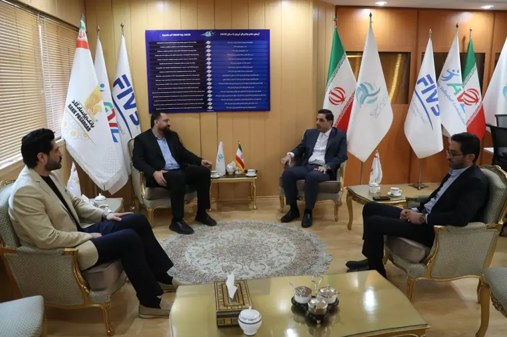 برگزاری نشست رئیس فدراسیون والیبال با مسئولان باشگاه پرسپولیس