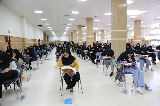 سهمیه‌های کنکور زیر تیغ انتقاد خسروپناه / رتبه ۱۴۲ هزار پزشکی قبول شود، بی‌عدالتی است؟ / ظرفیت پزشکی ۱۴۰۵ تغییر نکرد