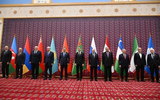 آغاز اجلاس سران کشورهای مشترکالمنافع در ترکمنستان با حضور پزشکیان بهعنوان مهمان ویژه/ کرملین: حضور ایران در قالب «همسود پلاس» اهمیت ویژهای دارد