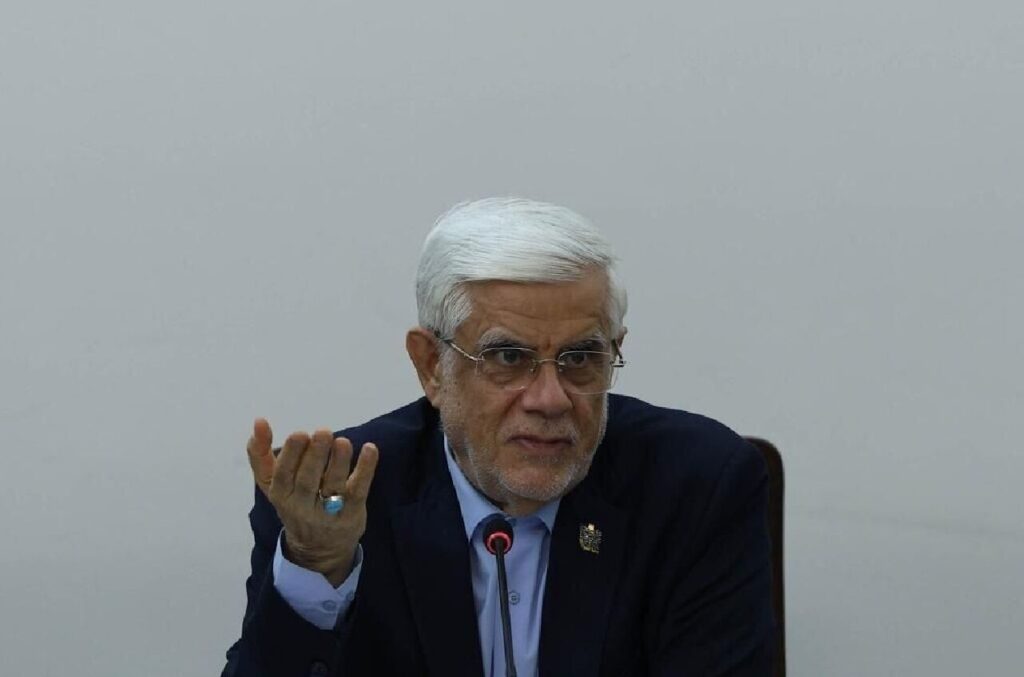 عارف: هیچ دلیلی ندارد قیمت یک کالا طی چند روز ۳۰ درصد افزایش یابد/ منابع حاصل از اصلاحات ساختار اقتصادی صرف معیشت مردم می‌شود