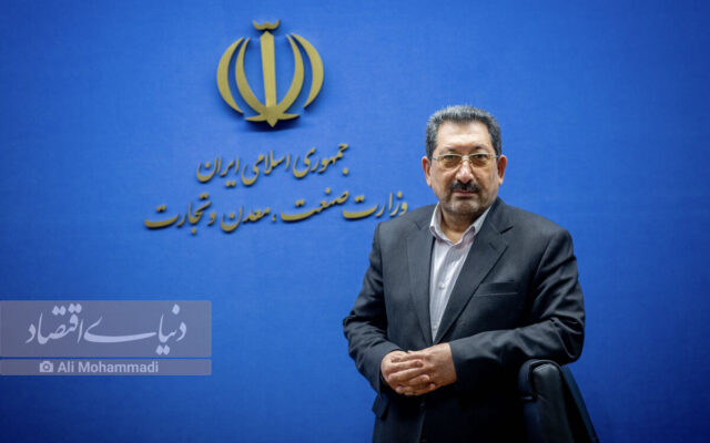 رئیس‌جمهوری برای جلوگیری از قطعی برق و گاز صنایع دستور اکید داده است