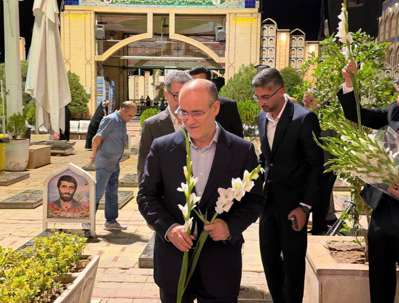 ملل در مسیر توسعه اقتصادی کرمان؛ از رایزنیهای سرمایهگذاری تا بازدید از ظرفیتهای تولیدی و تجلیل از قالیبافان