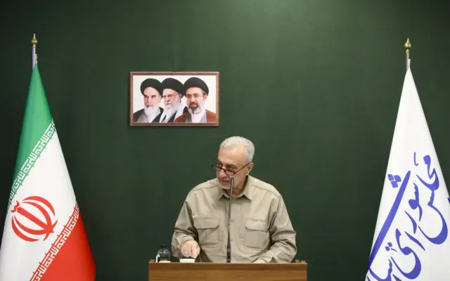 وزیر دفاع: سهم برون‌سپاری در صنایع دفاعی به ۸۵ درصد می‌رسد