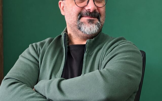 «سرزمین من» صاحب دبیر شد