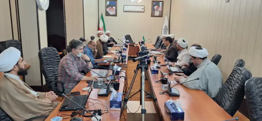 بررسی، تحلیل و شناخت وضعیت حجاب و عفاف در قم در شورای تخصصی حوزوی