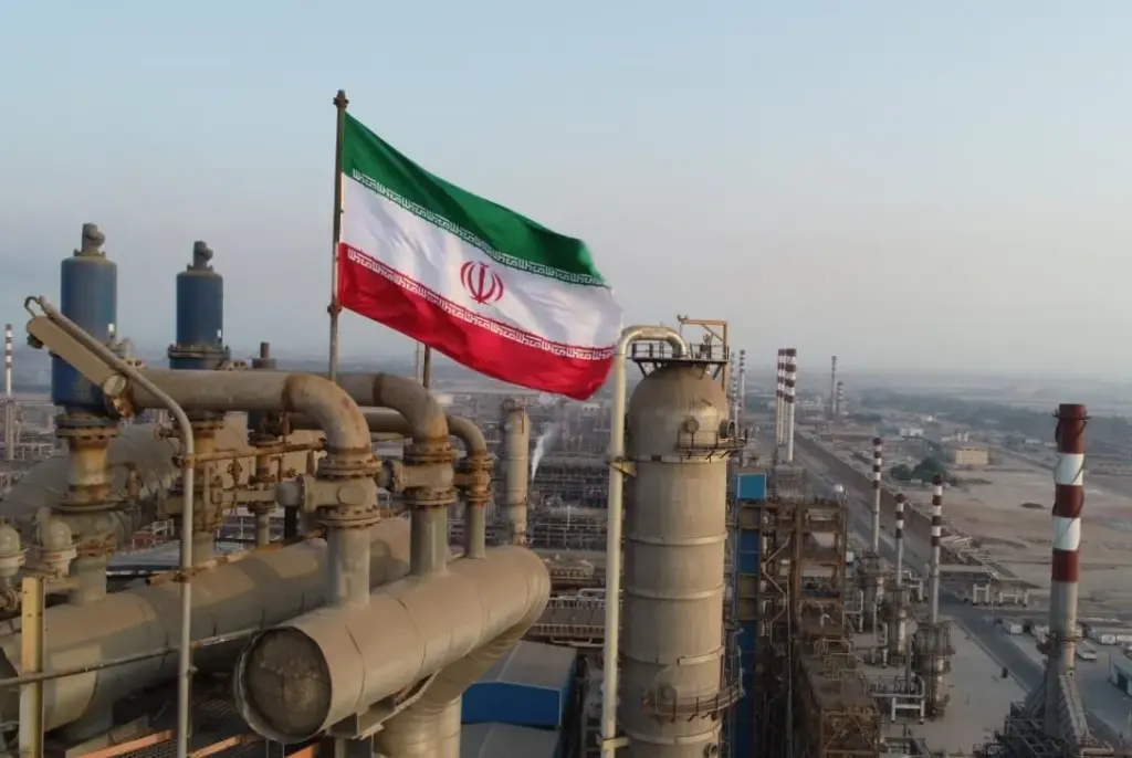 صنعت نفت ایران، از تجربه دیروز تا افتخارآفرینی فردا