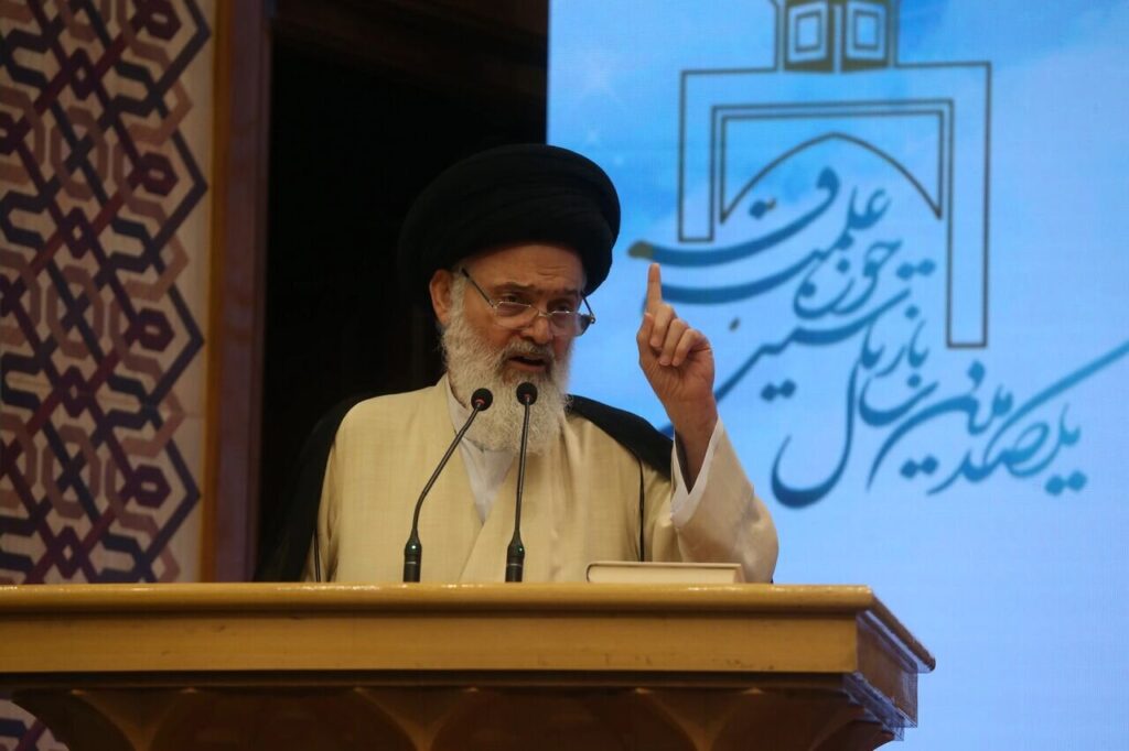 امام جمعه قم: صرف وجود کالا در فروشگاه‌ و سوپرمارکت‌ها به معنای تأمین نیاز جامعه نیست/ مردم عراق به خروج نیروهای ایرانی و انحلال حشد شعبی اعتنا نکنند