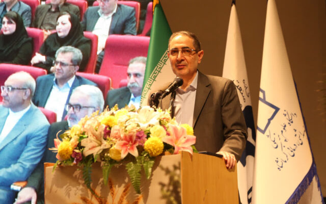 رئیس دبیرخانه سلامت و امنیت غذایی: تولید نان کامل باید گسترش یابد