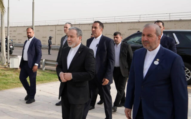 عراقچی وارد بغداد شد / سخنرانی وزیر امور خارجه در پنجاه‌ودومین اجلاس وزیران خارجه کشورهای اسلامی