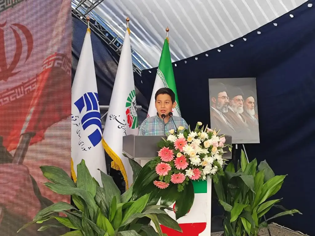 نام شهدا باید در زندگی روزمره نسل جوان زنده بماند