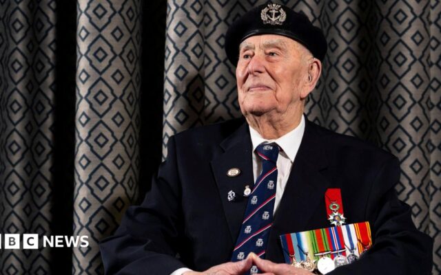Normandy veteran Henry Rice dies aged 100